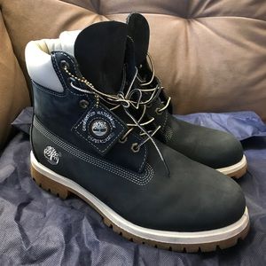 Men's size 10 Timberland boots